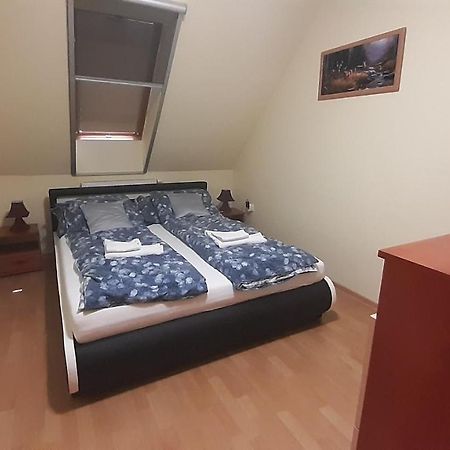 Elizabet Apartman A Belvarosban Szarvas Exterior foto